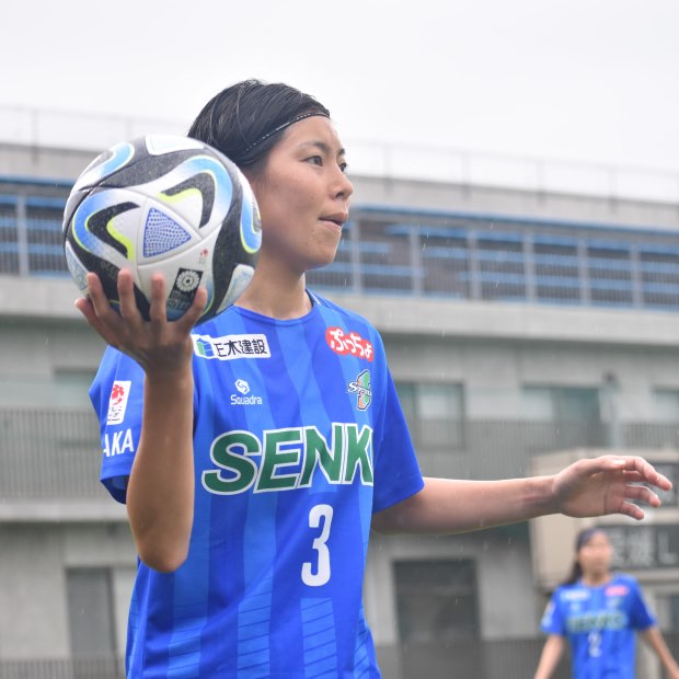 上西 可奈子